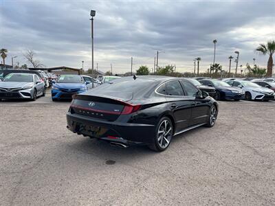 2021 Hyundai SONATA SEL Plus   - Photo 16 - Phoenix, AZ 85009