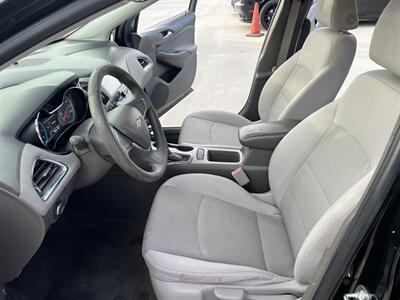 2018 Chevrolet Cruze LS Auto - Photo 7 - Phoenix, AZ 85009