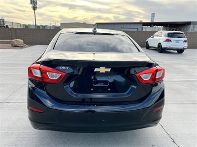 2018 Chevrolet Cruze LS Auto - Photo 3 - Phoenix, AZ 85009