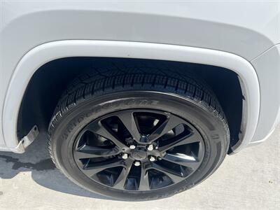 2020 Jeep Grand Cherokee Altitude   - Photo 18 - Phoenix, AZ 85009