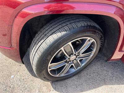 2018 GMC Acadia Denali   - Photo 13 - Phoenix, AZ 85009