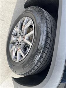 2021 GMC Acadia SLT   - Photo 18 - Phoenix, AZ 85009