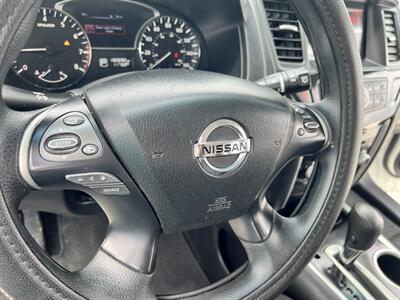 2015 Nissan Pathfinder S   - Photo 8 - Phoenix, AZ 85009