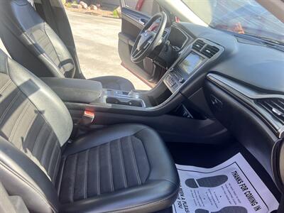 2017 Ford Fusion SE   - Photo 15 - Phoenix, AZ 85009