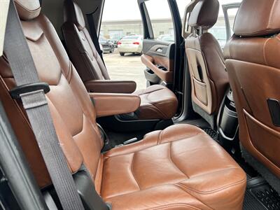 2017 Cadillac Escalade Premium Luxury   - Photo 15 - Phoenix, AZ 85009