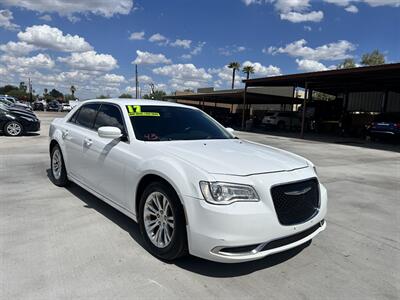 2017 Chrysler 300 Limited   - Photo 1 - Phoenix, AZ 85009