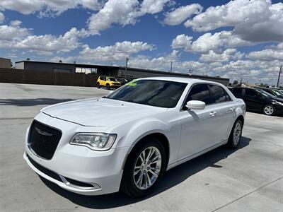 2017 Chrysler 300 Limited   - Photo 2 - Phoenix, AZ 85009