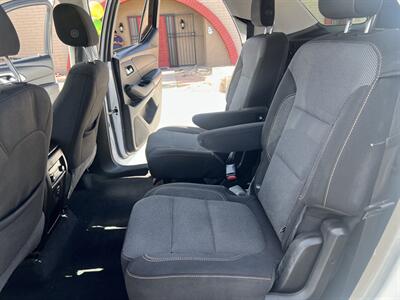 2018 Chevrolet Traverse LT Cloth   - Photo 11 - Phoenix, AZ 85009