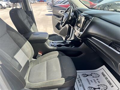 2018 Chevrolet Traverse LT Cloth   - Photo 15 - Phoenix, AZ 85009