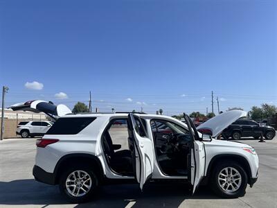 2018 Chevrolet Traverse LT Cloth   - Photo 5 - Phoenix, AZ 85009