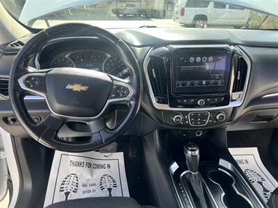 2018 Chevrolet Traverse LT Cloth   - Photo 9 - Phoenix, AZ 85009