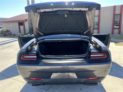 2018 Dodge Challenger R/T Plus   - Photo 11 - Phoenix, AZ 85009