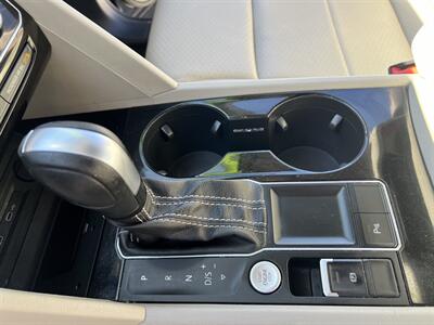 2021 Volkswagen Atlas V6 SEL - Photo 11 - Phoenix, AZ 85009