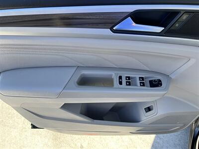 2021 Volkswagen Atlas V6 SEL - Photo 13 - Phoenix, AZ 85009