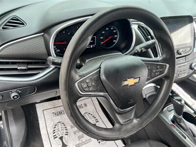 2019 Chevrolet Malibu LT   - Photo 8 - Phoenix, AZ 85009