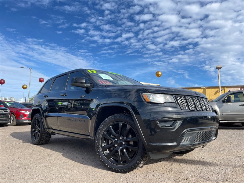 2017 Jeep Grand Cherokee Laredo  