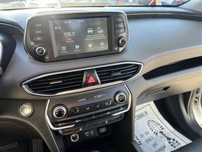 2020 Hyundai SANTA FE SEL   - Photo 9 - Phoenix, AZ 85009