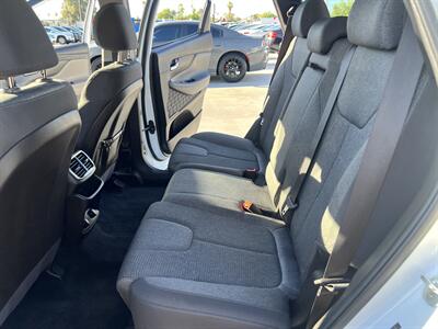 2020 Hyundai SANTA FE SEL   - Photo 12 - Phoenix, AZ 85009