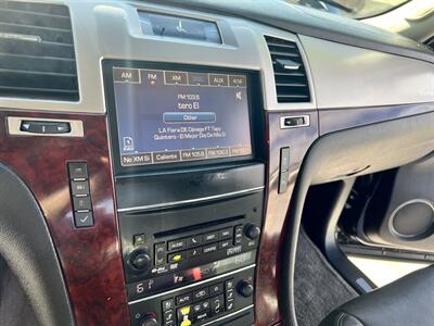 2014 Cadillac Escalade ESV Luxury   - Photo 9 - Phoenix, AZ 85009