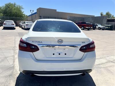 2017 Nissan Altima 2.5 SR   - Photo 3 - Phoenix, AZ 85009