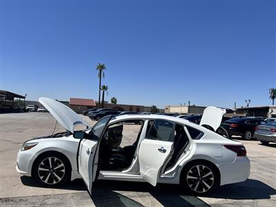 2017 Nissan Altima 2.5 SR   - Photo 6 - Phoenix, AZ 85009