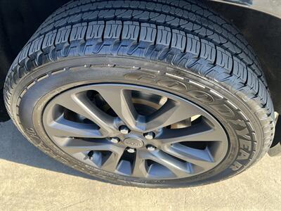 2019 Jeep Grand Cherokee High Altitude   - Photo 18 - Phoenix, AZ 85009