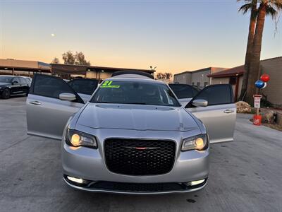 2021 Chrysler 300 S V6   - Photo 4 - Phoenix, AZ 85009