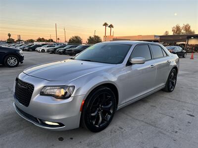 2021 Chrysler 300 S V6   - Photo 2 - Phoenix, AZ 85009