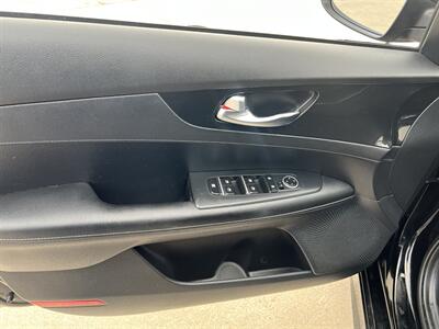 2020 Kia Forte GT Line   - Photo 11 - Phoenix, AZ 85009