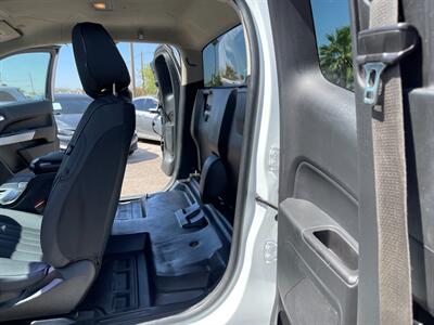 2020 Chevrolet Colorado LT   - Photo 6 - Phoenix, AZ 85009