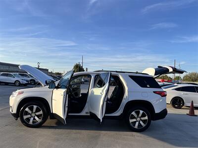 2019 Chevrolet Traverse LT Leather - Photo 6 - Phoenix, AZ 85009