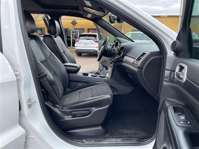 2019 Jeep Grand Cherokee Laredo   - Photo 8 - Phoenix, AZ 85009