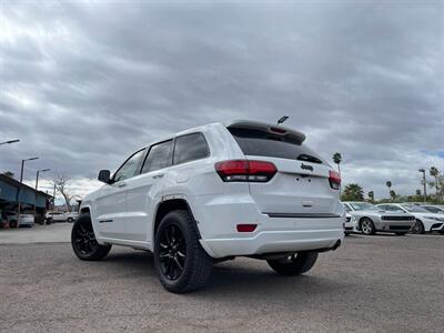 2019 Jeep Grand Cherokee Laredo   - Photo 3 - Phoenix, AZ 85009