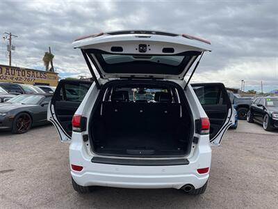 2019 Jeep Grand Cherokee Laredo   - Photo 7 - Phoenix, AZ 85009