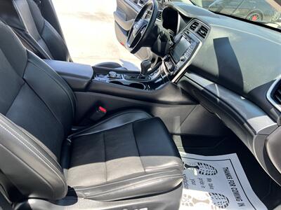 2017 Nissan Maxima 3.5 SV   - Photo 15 - Phoenix, AZ 85009