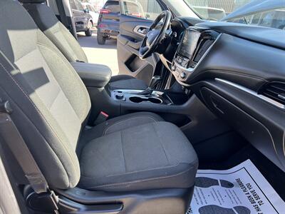 2018 Chevrolet Traverse LT Cloth   - Photo 16 - Phoenix, AZ 85009