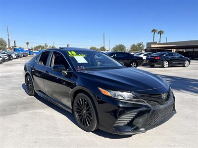 2018 Toyota Camry SE   - Photo 1 - Phoenix, AZ 85009