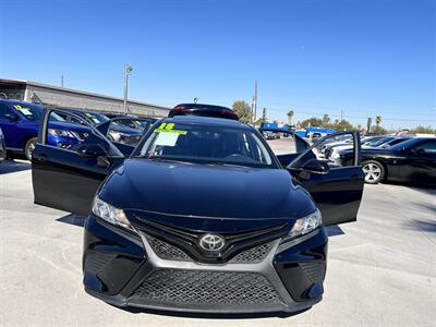 2018 Toyota Camry SE   - Photo 4 - Phoenix, AZ 85009