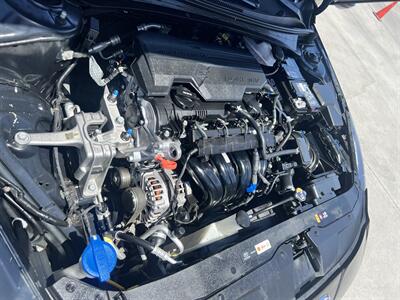 2021 Hyundai ELANTRA SEL   - Photo 15 - Phoenix, AZ 85009