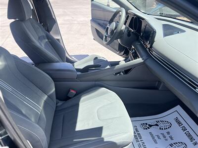 2021 Hyundai ELANTRA SEL   - Photo 14 - Phoenix, AZ 85009