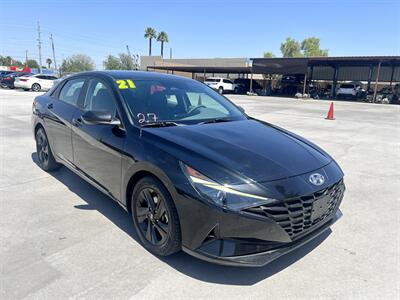 2021 Hyundai ELANTRA SEL Sedan