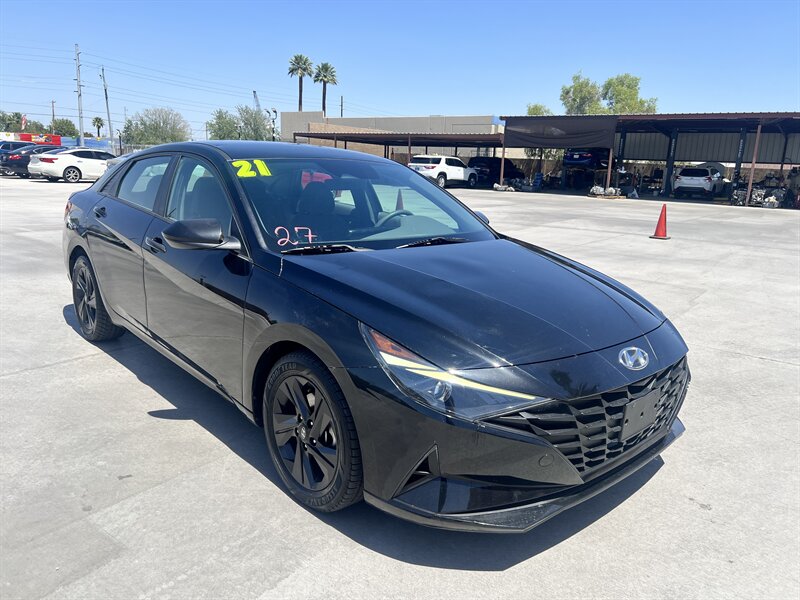 2021 Hyundai ELANTRA SEL  