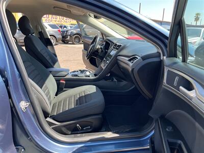 2019 Ford Fusion SE   - Photo 7 - Phoenix, AZ 85009