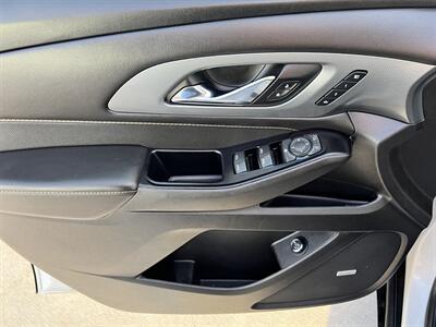 2020 Chevrolet Traverse Premier - Photo 13 - Phoenix, AZ 85009