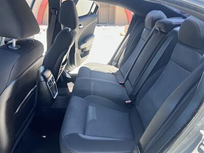 2018 Dodge Charger SXT   - Photo 12 - Phoenix, AZ 85009