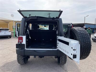 2017 Jeep Wrangler Unlimited Sport   - Photo 10 - Phoenix, AZ 85009