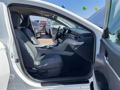 2022 Toyota Camry LE   - Photo 7 - Phoenix, AZ 85009