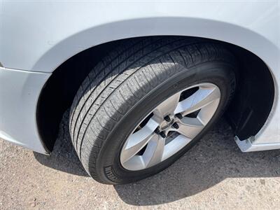 2013 Dodge Charger SE   - Photo 11 - Phoenix, AZ 85009