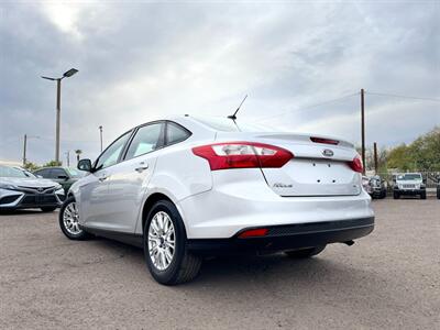 2012 Ford Focus SE   - Photo 3 - Phoenix, AZ 85009