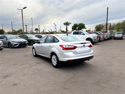 2012 Ford Focus SE   - Photo 14 - Phoenix, AZ 85009